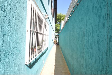 Casa à venda com 190m², 3 quartos e 3 vagasCorredor Externo