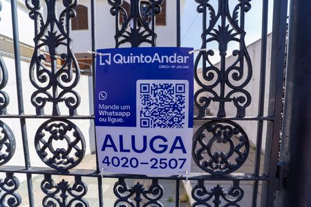 Casa à venda com 257m², 3 quartos e 8 vagas Casa à venda com 257m², 3 quartos e 8 vagasPlaca