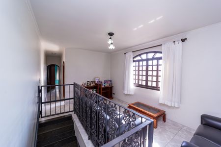 Casa à venda com 257m², 3 quartos e 8 vagas Casa à venda com 257m², 3 quartos e 8 vagasSala de Tv