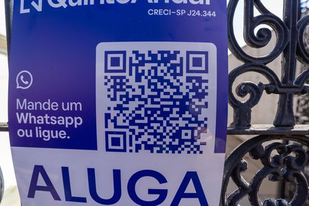 Casa à venda com 257m², 3 quartos e 8 vagas Casa à venda com 257m², 3 quartos e 8 vagasPlaca