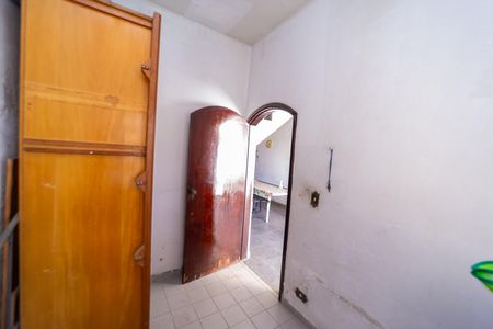 Casa à venda com 257m², 3 quartos e 8 vagas Casa à venda com 257m², 3 quartos e 8 vagasQuarto de Serviço