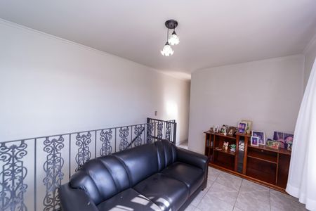 Casa à venda com 257m², 3 quartos e 8 vagas Casa à venda com 257m², 3 quartos e 8 vagasSala de Tv