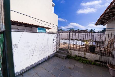 Casa à venda com 257m², 3 quartos e 8 vagas Casa à venda com 257m², 3 quartos e 8 vagasQuintal