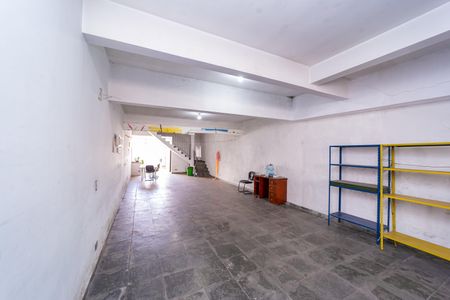 Casa à venda com 257m², 3 quartos e 8 vagas Casa à venda com 257m², 3 quartos e 8 vagasGaragem