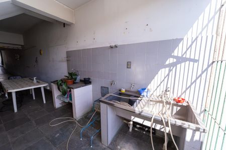 Casa à venda com 257m², 3 quartos e 8 vagas Casa à venda com 257m², 3 quartos e 8 vagasÁrea de Serviço