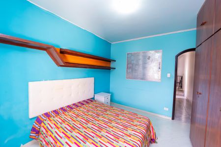 Casa à venda com 257m², 3 quartos e 8 vagas Casa à venda com 257m², 3 quartos e 8 vagasSuíte