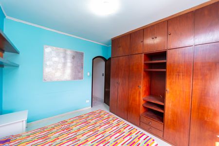 Casa à venda com 257m², 3 quartos e 8 vagas Casa à venda com 257m², 3 quartos e 8 vagasSuíte