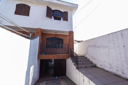 Casa à venda com 257m², 3 quartos e 8 vagas Casa à venda com 257m², 3 quartos e 8 vagasFachada