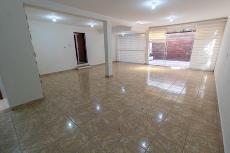 Casa de condomínio à venda com 308m², 3 quartos e 4 vagas Casa de condomínio à venda com 308m², 3 quartos e 4 vagasÁrea comum