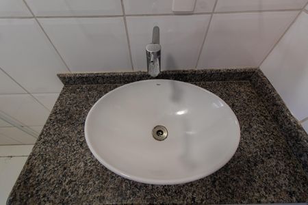 Casa de condomínio à venda com 308m², 3 quartos e 4 vagas Casa de condomínio à venda com 308m², 3 quartos e 4 vagasBanheiro da Suíte