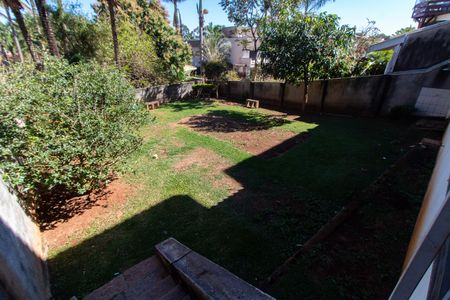 Casa de condomínio à venda com 308m², 3 quartos e 4 vagas Casa de condomínio à venda com 308m², 3 quartos e 4 vagasÁrea comum