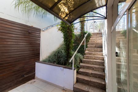 Casa de condomínio à venda com 308m², 3 quartos e 4 vagas Casa de condomínio à venda com 308m², 3 quartos e 4 vagasÁrea comum