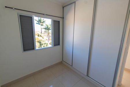 Casa de condomínio à venda com 308m², 3 quartos e 4 vagas Casa de condomínio à venda com 308m², 3 quartos e 4 vagasQuarto 2