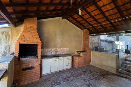 Casa de condomínio à venda com 308m², 3 quartos e 4 vagas Casa de condomínio à venda com 308m², 3 quartos e 4 vagasÁrea comum