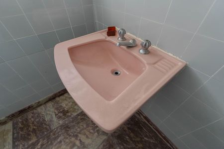 Apartamento à venda com 200m², 4 quartos e 2 vagas Apartamento à venda com 200m², 4 quartos e 2 vagasBanheiro