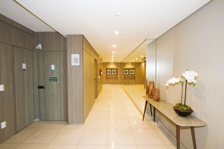 Apartamento à venda com 92m², 3 quartos e 3 vagas Apartamento à venda com 92m², 3 quartos e 3 vagasHall de entrada