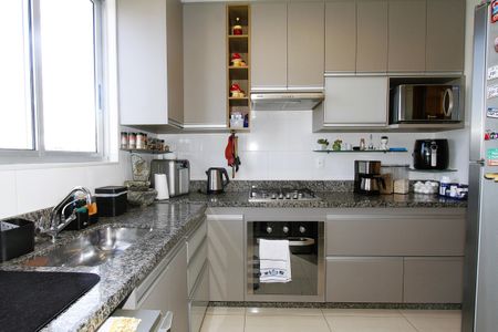 Apartamento à venda com 92m², 3 quartos e 3 vagasCozinha