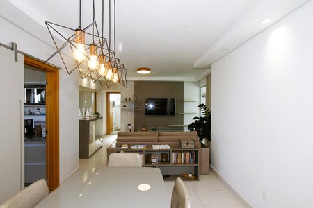 Apartamento à venda com 92m², 3 quartos e 3 vagasSala