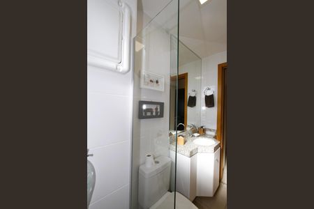 Apartamento à venda com 92m², 3 quartos e 3 vagasBanheiro Social