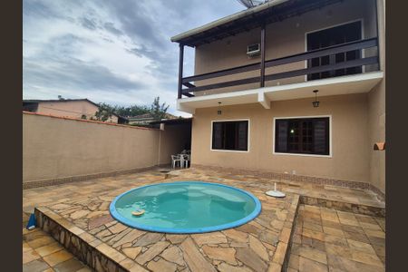 Casa de condomínio à venda com 150m², 4 quartos e 2 vagasÁrea externa