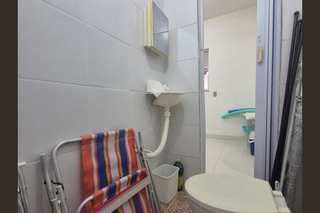 Casa de condomínio à venda com 150m², 4 quartos e 2 vagasBanheiro da Suíte 1