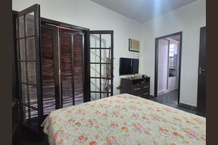 Casa de condomínio à venda com 150m², 4 quartos e 2 vagasSuíte 2