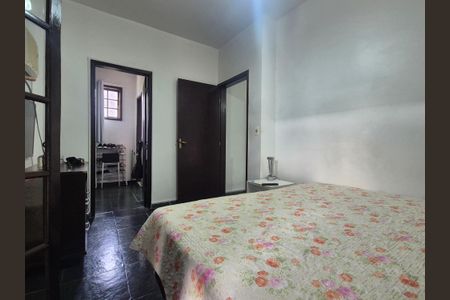 Casa de condomínio à venda com 150m², 4 quartos e 2 vagasSuíte 2