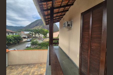 Casa de condomínio à venda com 150m², 4 quartos e 2 vagasVaranda da suíte 2