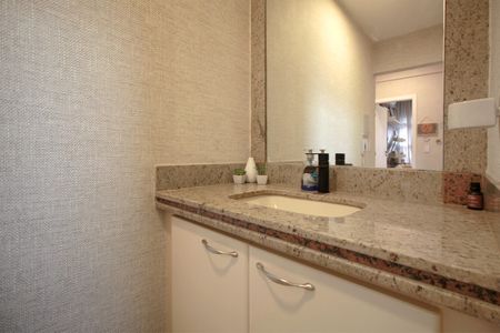 Apartamento à venda com 190m², 4 quartos e 2 vagasBanheiro