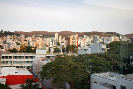 Apartamento à venda com 190m², 4 quartos e 2 vagasVista da Varanda do Quarto 3