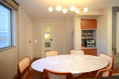 Apartamento à venda com 190m², 4 quartos e 2 vagasSala de Jantar