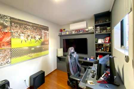 Apartamento à venda com 190m², 4 quartos e 2 vagasQuarto 1