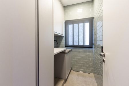Casa à venda com 300m², 2 quartos e 3 vagas Casa à venda com 300m², 2 quartos e 3 vagasEspaço Gourmet