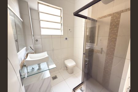 Apartamento à venda com 64m², 2 quartos e sem vaga Apartamento à venda com 64m², 2 quartos e sem vagaBanheiro