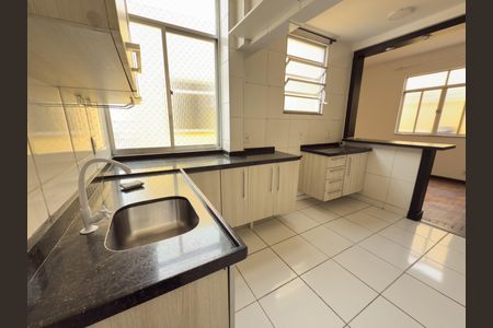 Apartamento à venda com 64m², 2 quartos e sem vaga Apartamento à venda com 64m², 2 quartos e sem vagaCozinha