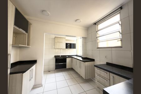 Apartamento à venda com 64m², 2 quartos e sem vaga Apartamento à venda com 64m², 2 quartos e sem vagaCozinha