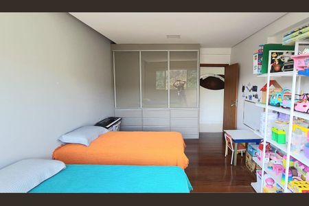 Casa à venda com 320m², 5 quartos e 3 vagas Casa à venda com 320m², 5 quartos e 3 vagasFoto 67