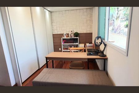 Casa à venda com 320m², 5 quartos e 3 vagas Casa à venda com 320m², 5 quartos e 3 vagasFoto 52