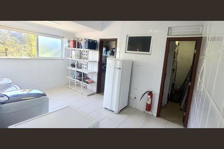 Casa à venda com 320m², 5 quartos e 3 vagas Casa à venda com 320m², 5 quartos e 3 vagasFoto 71