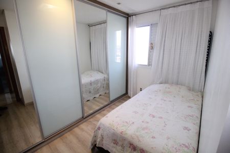 Apartamento para alugar com 101m², 3 quartos e 2 vagasQuarto 2