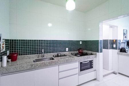 Apartamento à venda com 166m², 3 quartos e 2 vagas Apartamento à venda com 166m², 3 quartos e 2 vagasCozinha