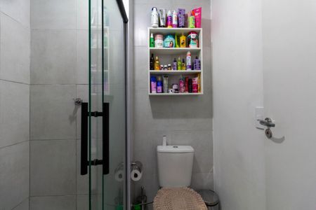 Apartamento à venda com 37m², 2 quartos e sem vaga Apartamento à venda com 37m², 2 quartos e sem vagaBanheiro