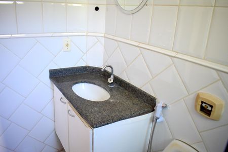 Banheiro Social de apartamento para alugar com 1 quarto, 34m² em Vila Ana Maria, Ribeirão Preto