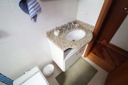 Casa à venda com 175m², 3 quartos e 3 vagasBanheiro da Suíte 1