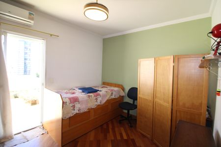 Casa à venda com 175m², 3 quartos e 3 vagasSuíte 1