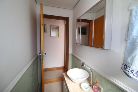 Casa à venda com 175m², 3 quartos e 3 vagasLavabo