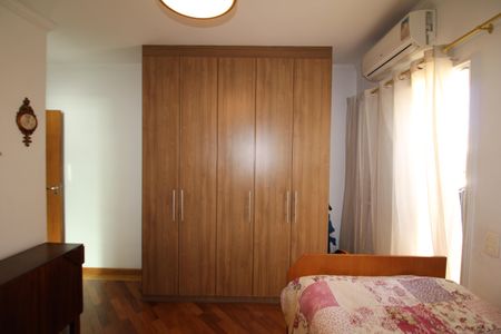 Casa à venda com 175m², 3 quartos e 3 vagasSuíte 1