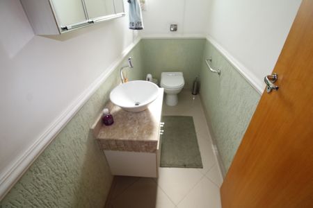 Casa à venda com 175m², 3 quartos e 3 vagasLavabo