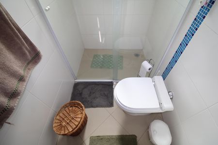 Casa à venda com 175m², 3 quartos e 3 vagasBanheiro da Suíte 1