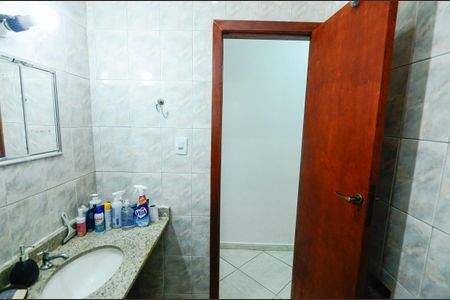 Apartamento à venda com 50m², 2 quartos e sem vaga Apartamento à venda com 50m², 2 quartos e sem vagaBanheiro